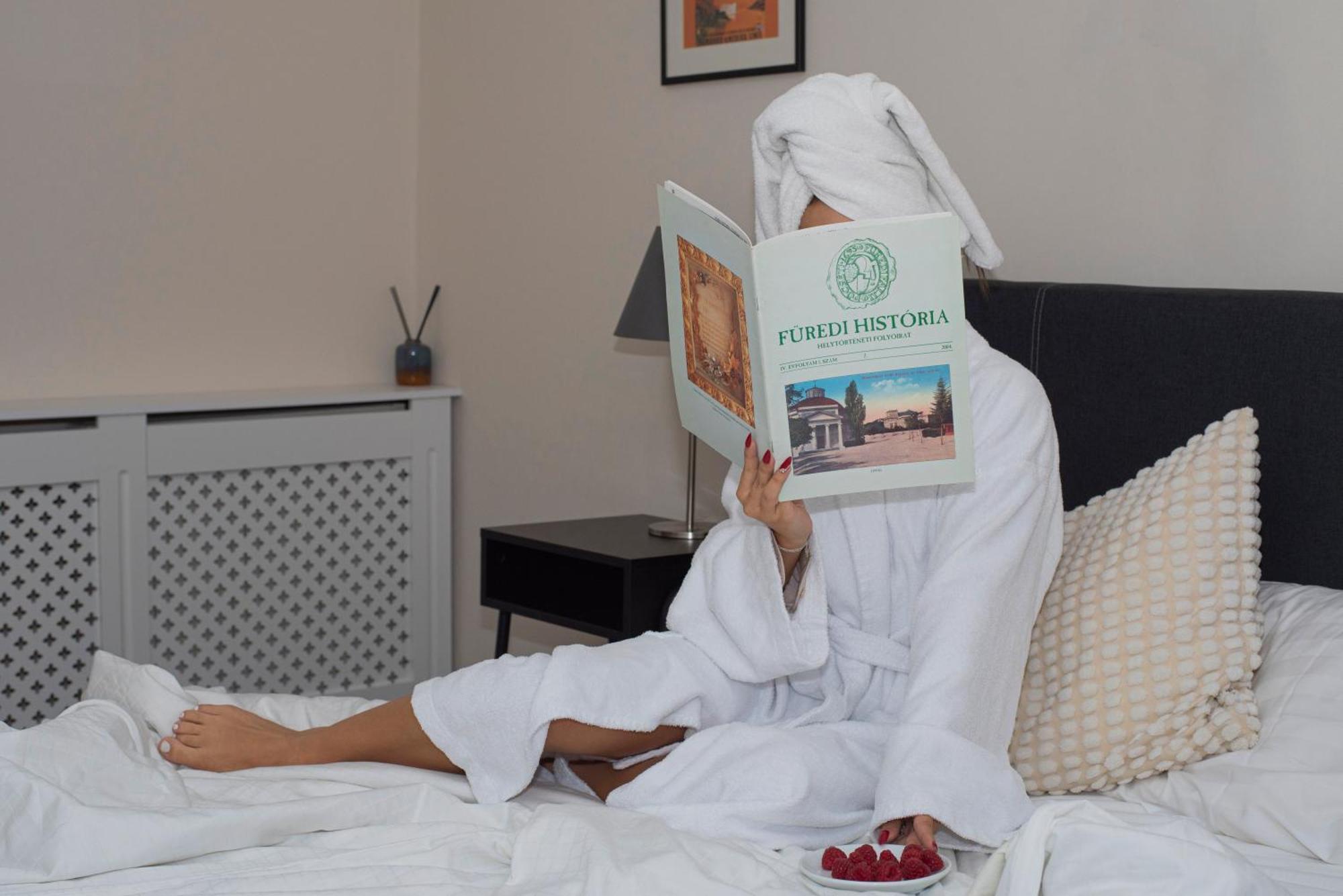 Kedves Vendeghaz Bed & Breakfast Balatonfured Luaran gambar